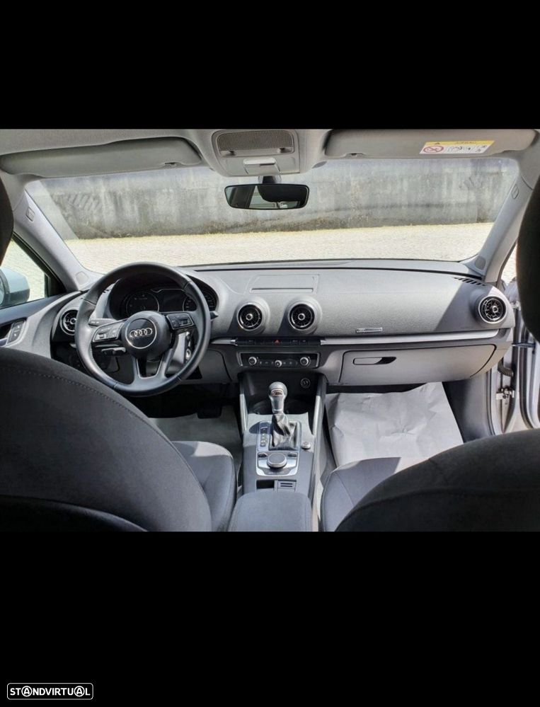 Audi A3 Sportback 1.6 TDI S tronic design - 7