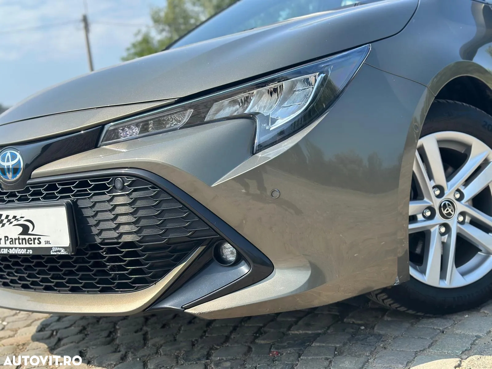 Toyota Corolla - 10