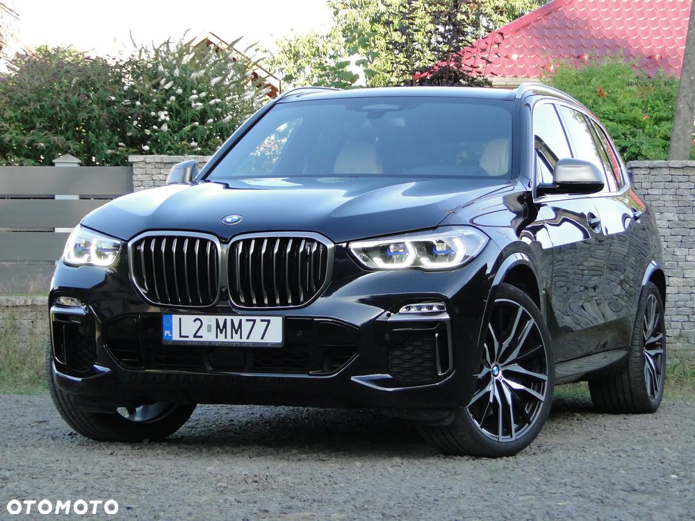 BMW X5 M50i - 1