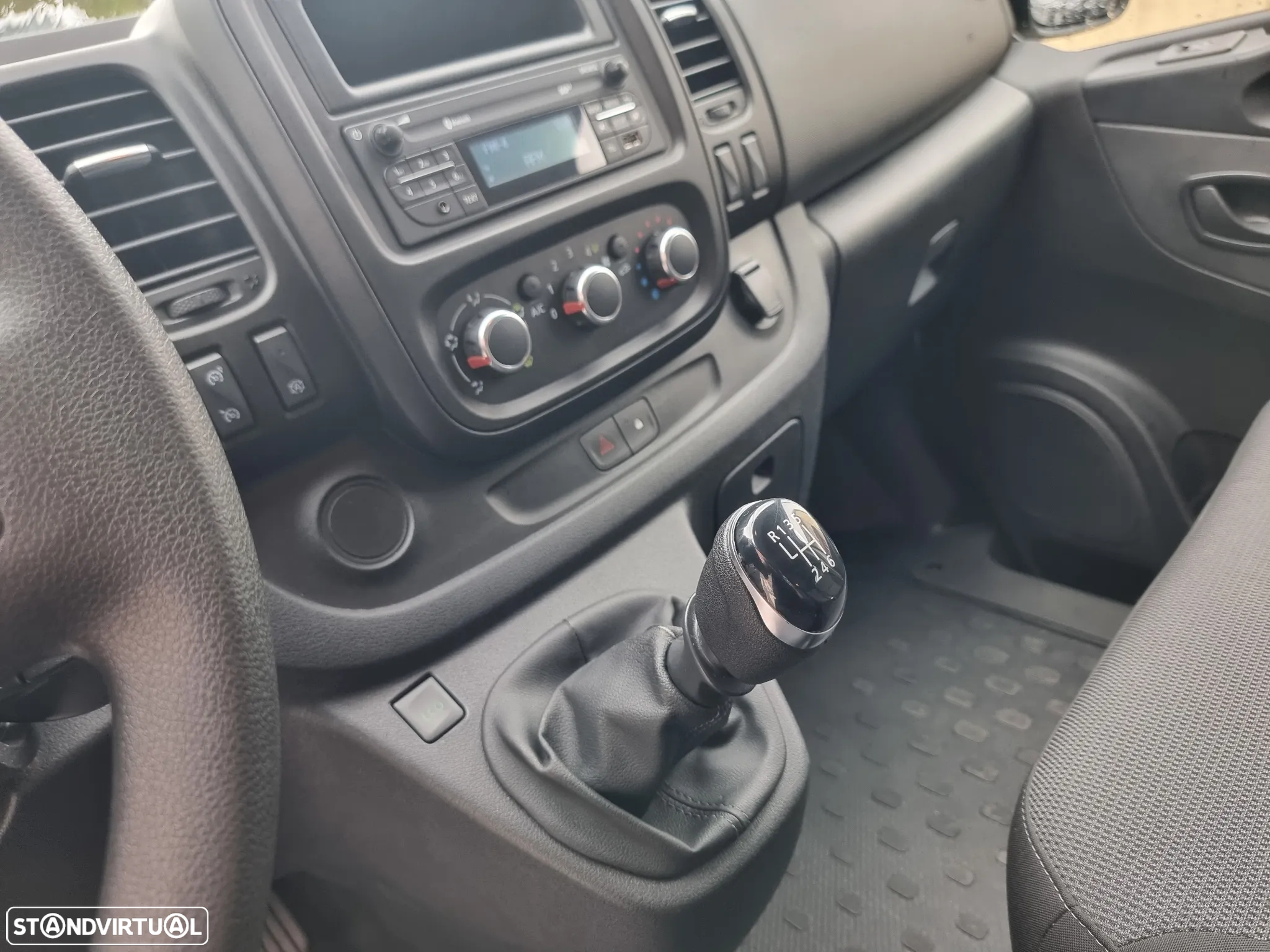 Renault Trafic 2.0 dCi L1H1 1.0T Luxe SS - 18
