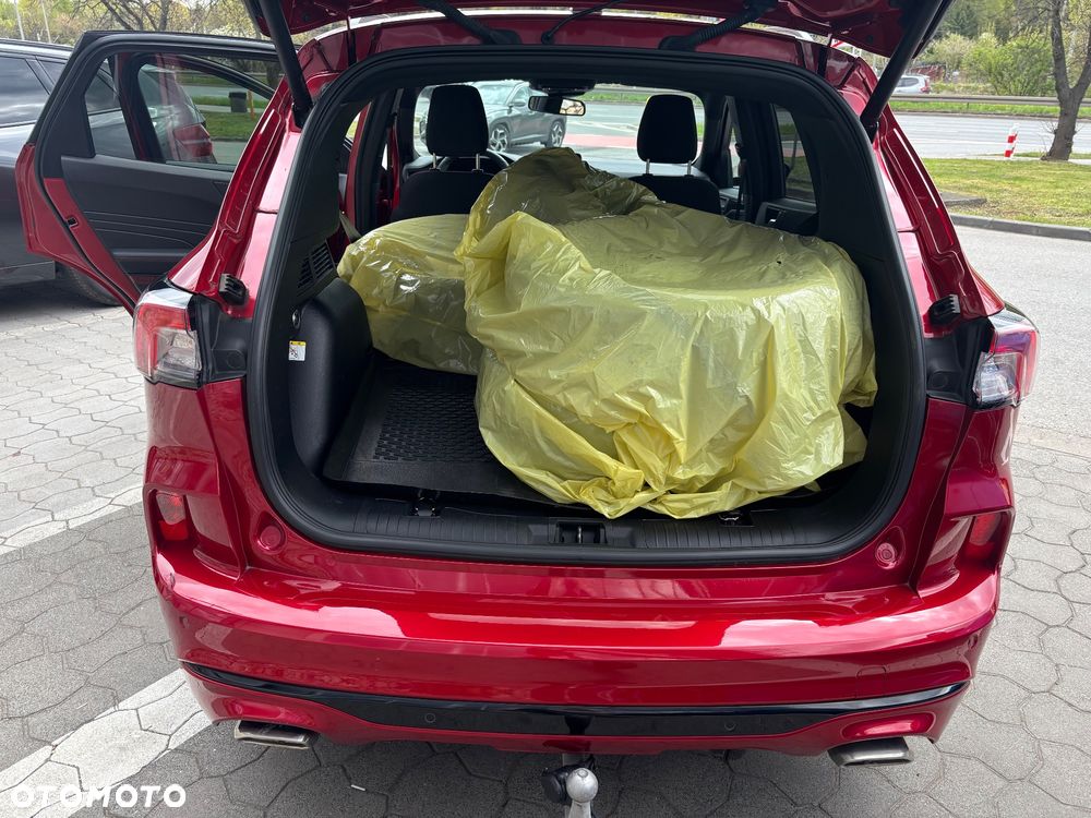 Ford Kuga 1.5 EcoBoost FWD ST-Line - 4