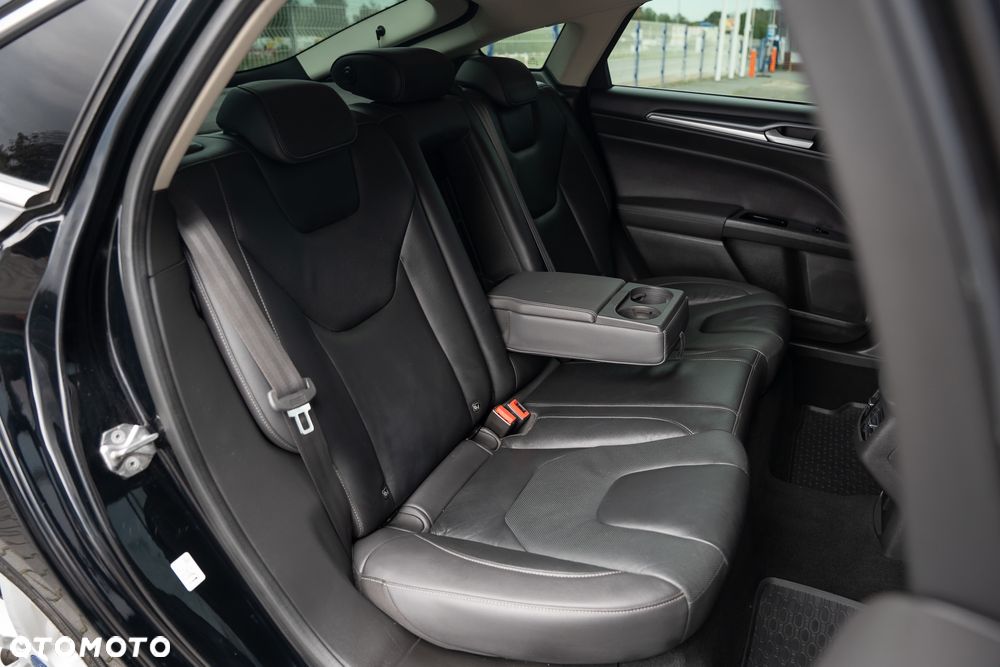 Ford Mondeo 2.0 TDCi Titanium - 35