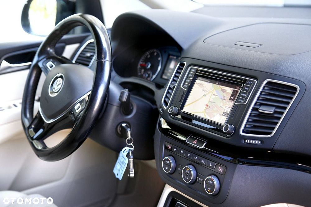 Volkswagen Sharan 2.0 TDI DSG (BlueMotion Technology) Highline - 18