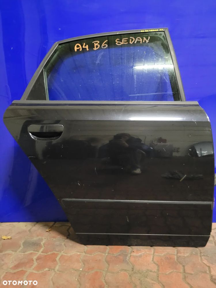 DRZWI PRAWY TYŁ AUDI A4 B6 SEDAN - 1