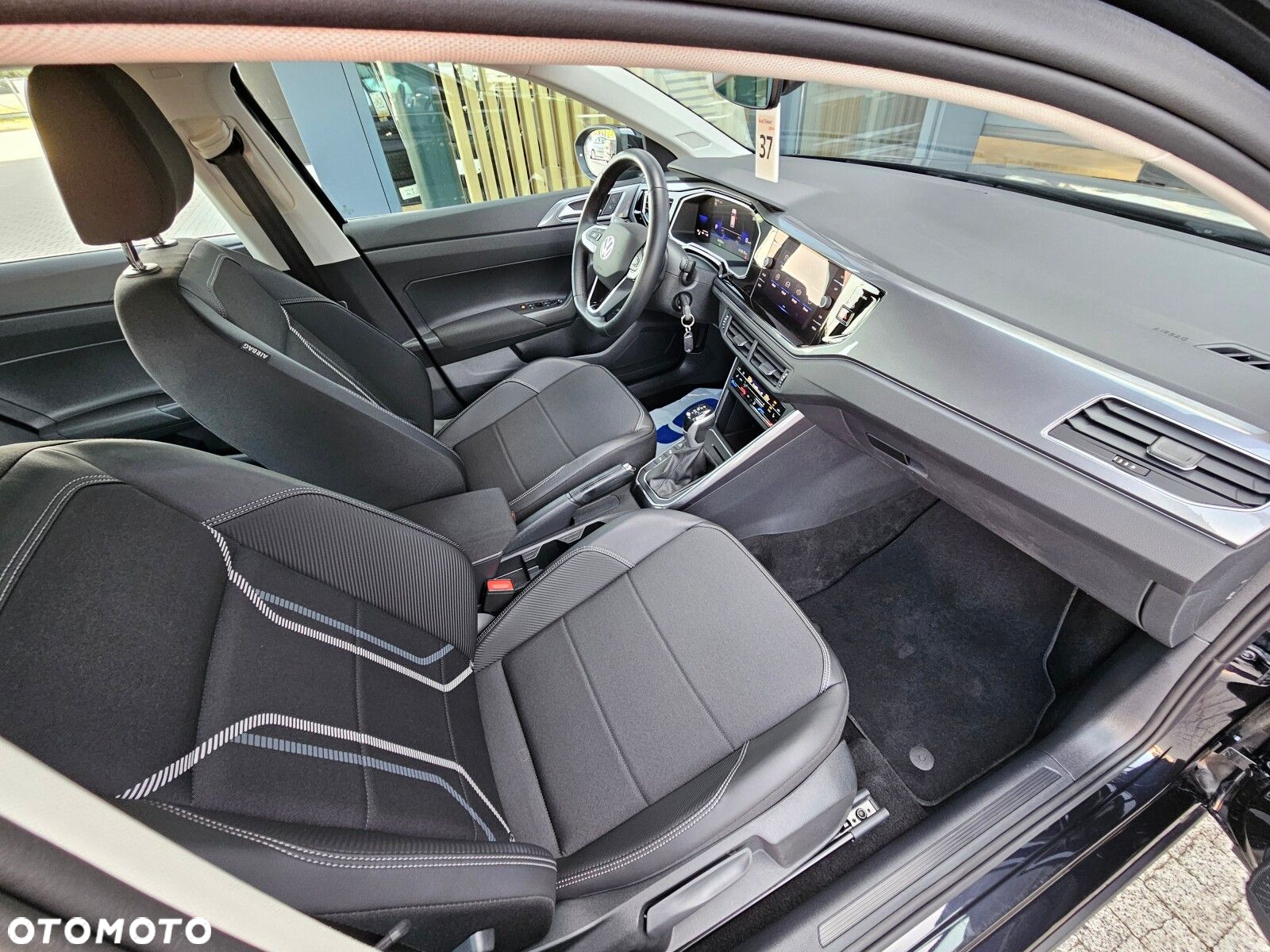 Volkswagen Taigo - 30