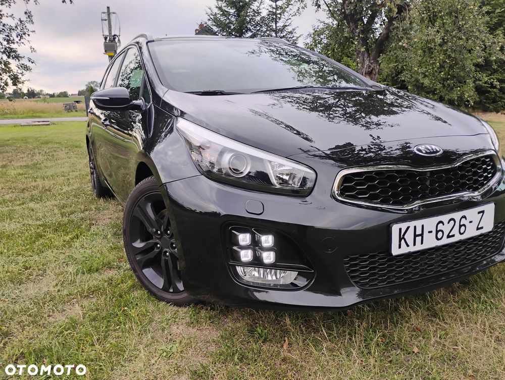 Kia Ceed 1.6 CRDi 136 ISG GT Line - 9