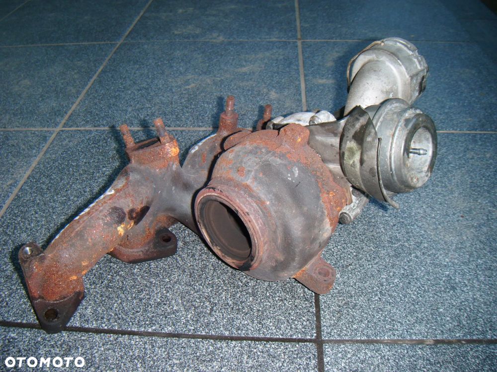 vw jetta III 07r golf v 2.0 tdi turbo- turbina - 3