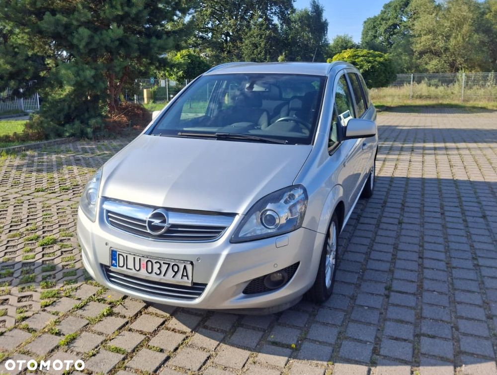 Opel Zafira 1.8 Cosmo EU5 - 2