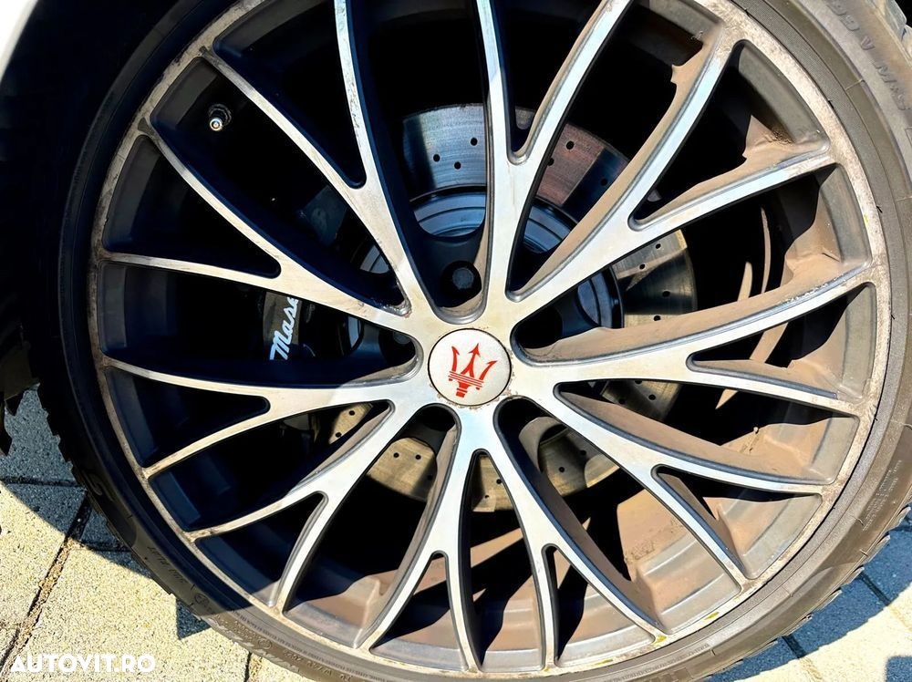 Maserati Ghibli S Q4 - 12