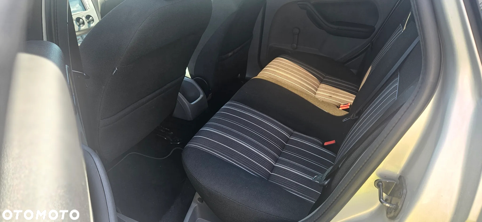 Ford Focus - 10