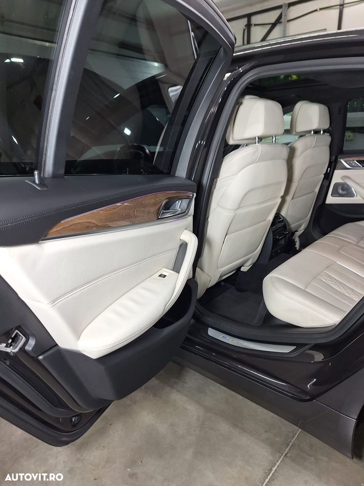BMW Seria 5 530e xDrive AT PHEV - 11