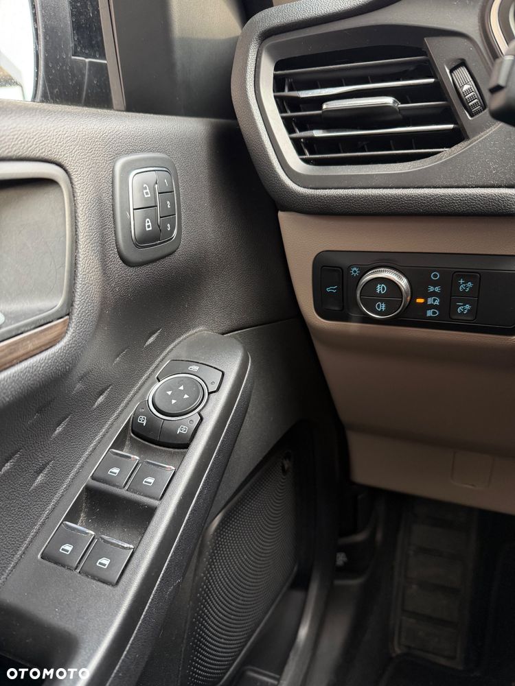 Ford Kuga 2.0 EcoBoost AWD ST-Line ASS - 18