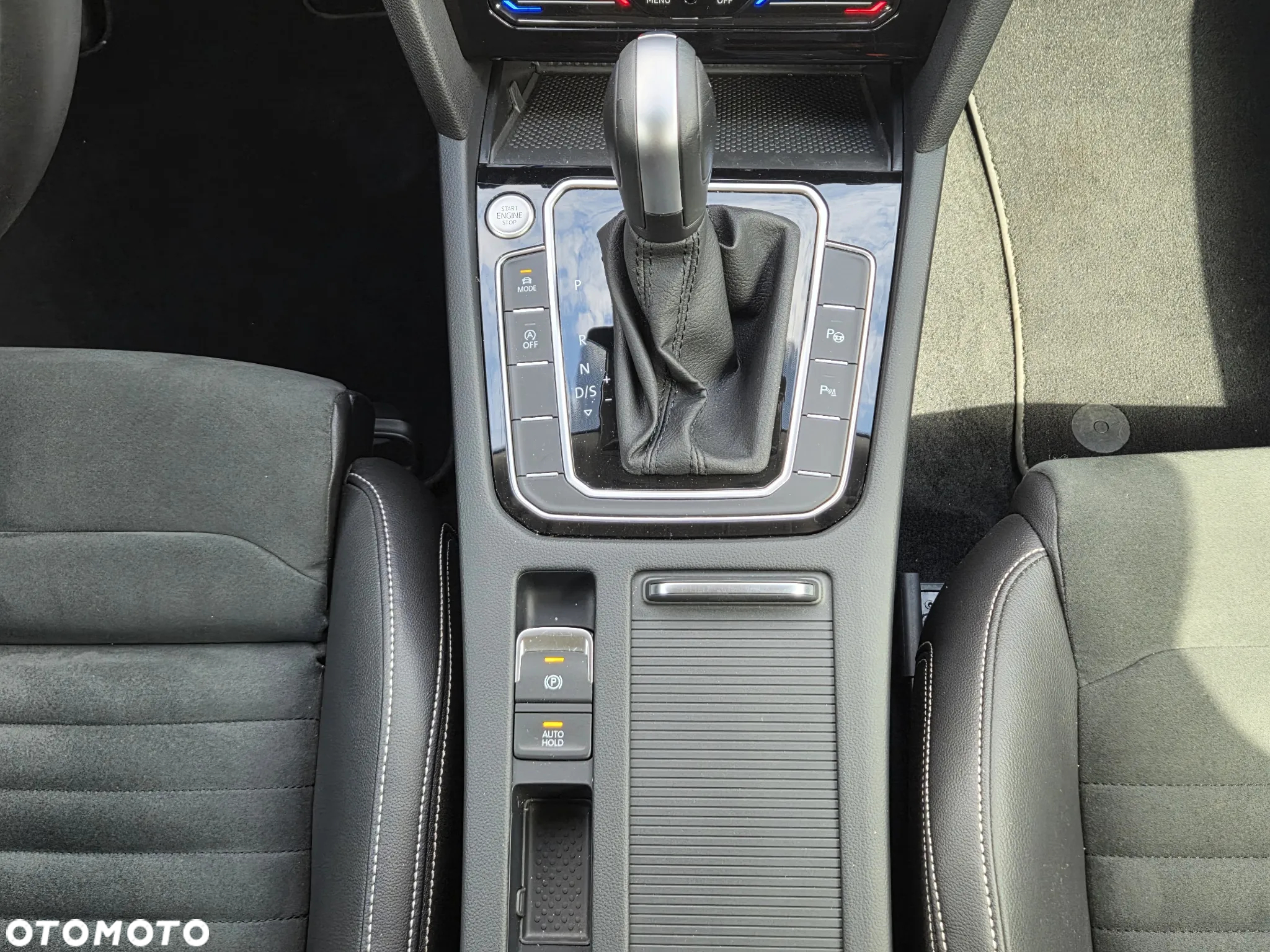 Volkswagen Passat 1.5 TSI EVO Elegance DSG - 18
