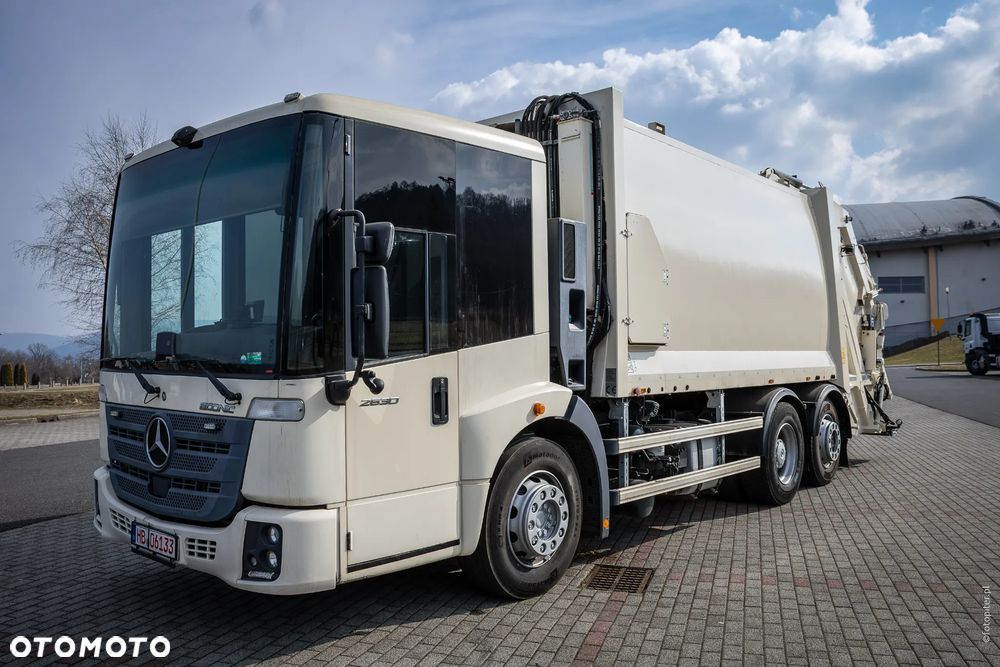 Mercedes-Benz Econic - 5
