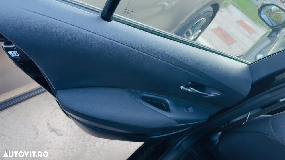 Toyota Corolla 1.8 HSD Dynamic - 18