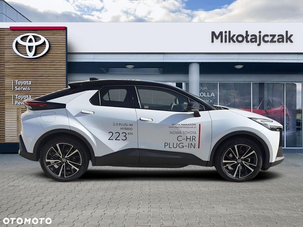Toyota C-HR 2.0 PHEV Dynamic Force Executive - 11