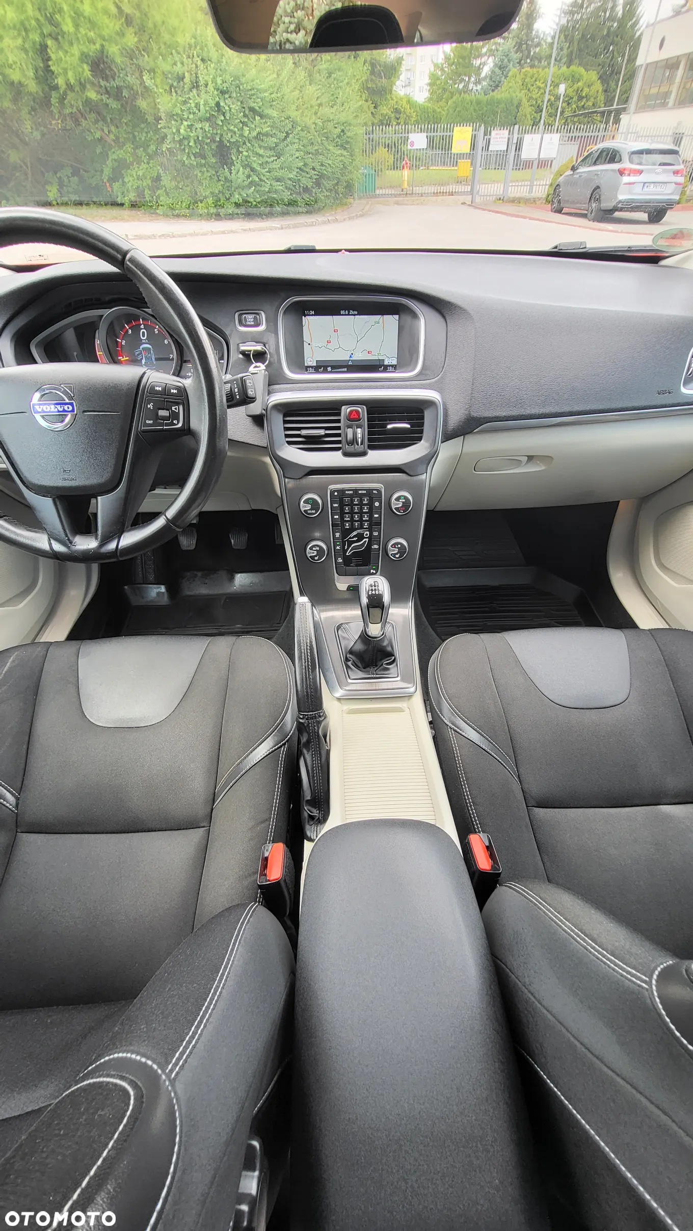 Volvo V40 T2 - 15
