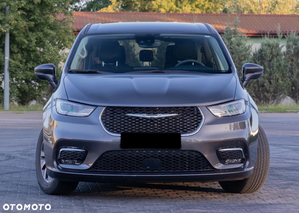Chrysler Pacifica - 6