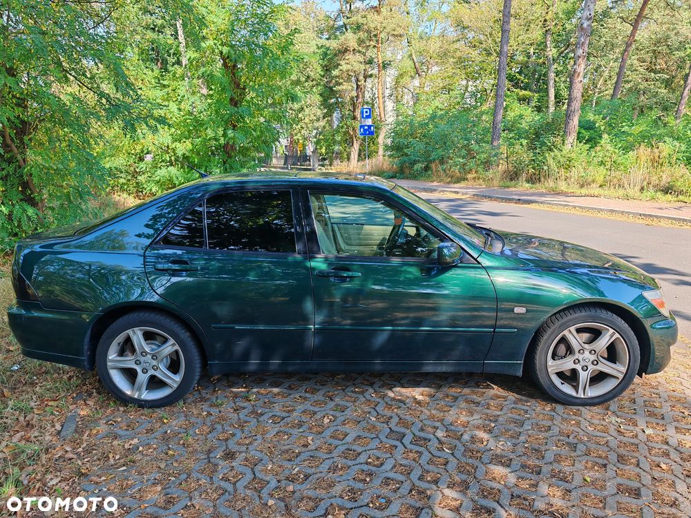 Lexus IS - 2