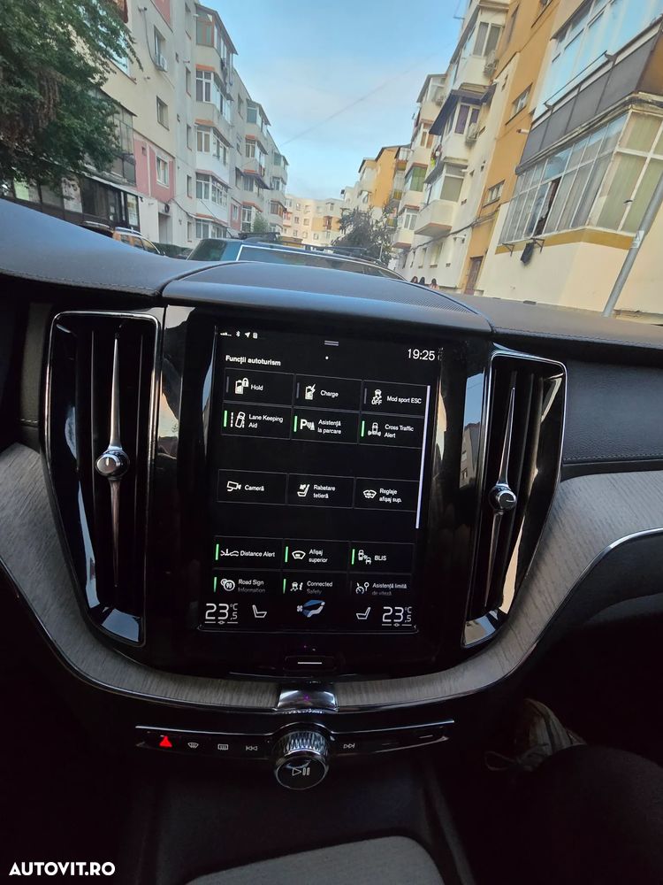 Volvo XC 60 T8 Twin Engine AWD Inscription - 6