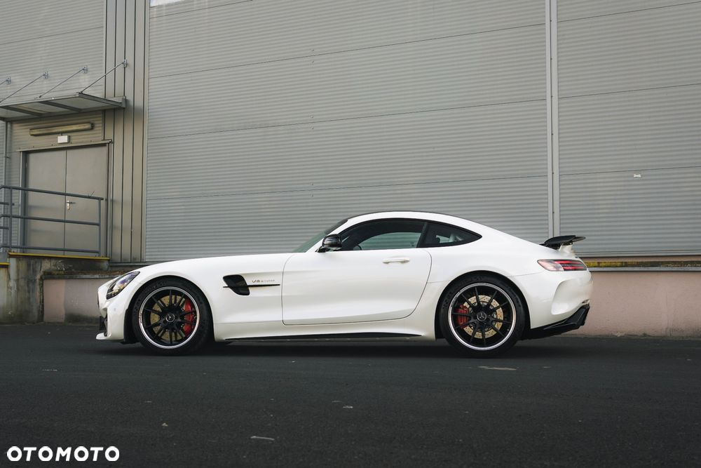 Mercedes-Benz AMG GT R - 14
