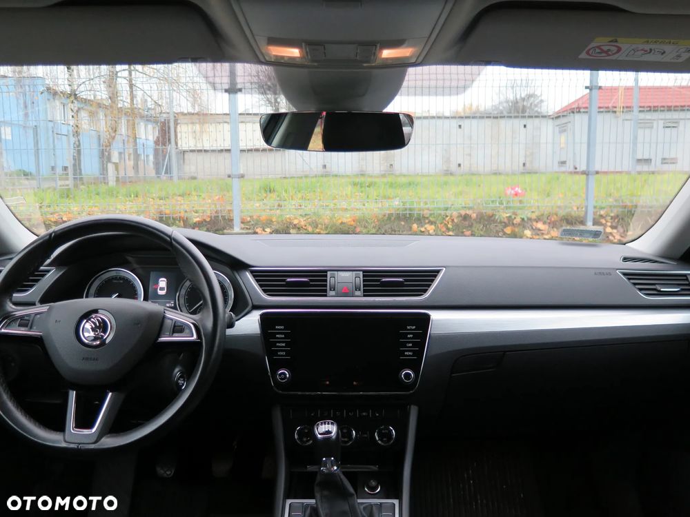Skoda Superb 2.0 TDI Ambition - 9
