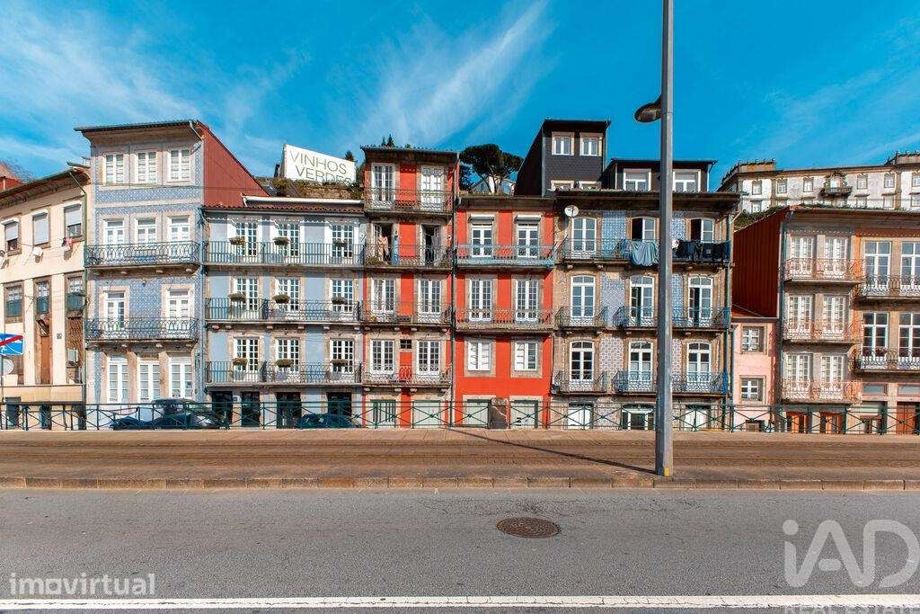 Prédio em Cedofeita, Santo Ildefonso, Sé, Miragaia, São Nicolau e Vitó - Grande imagem: 2/16
