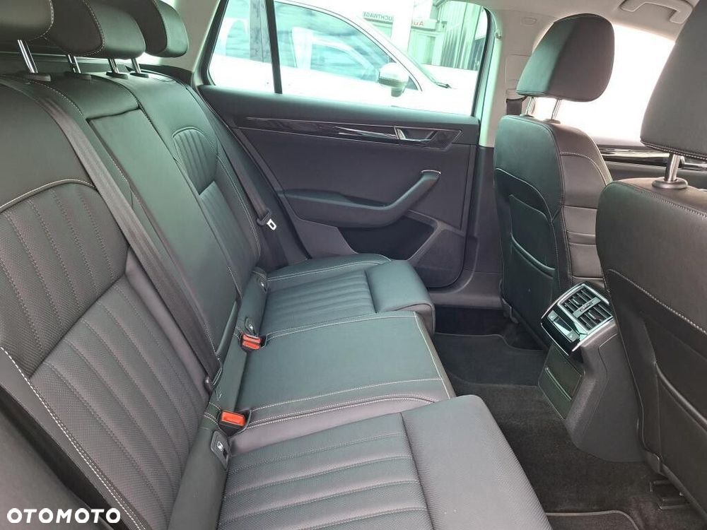 Skoda Superb 2.0 TDI SCR L&K DSG - 10