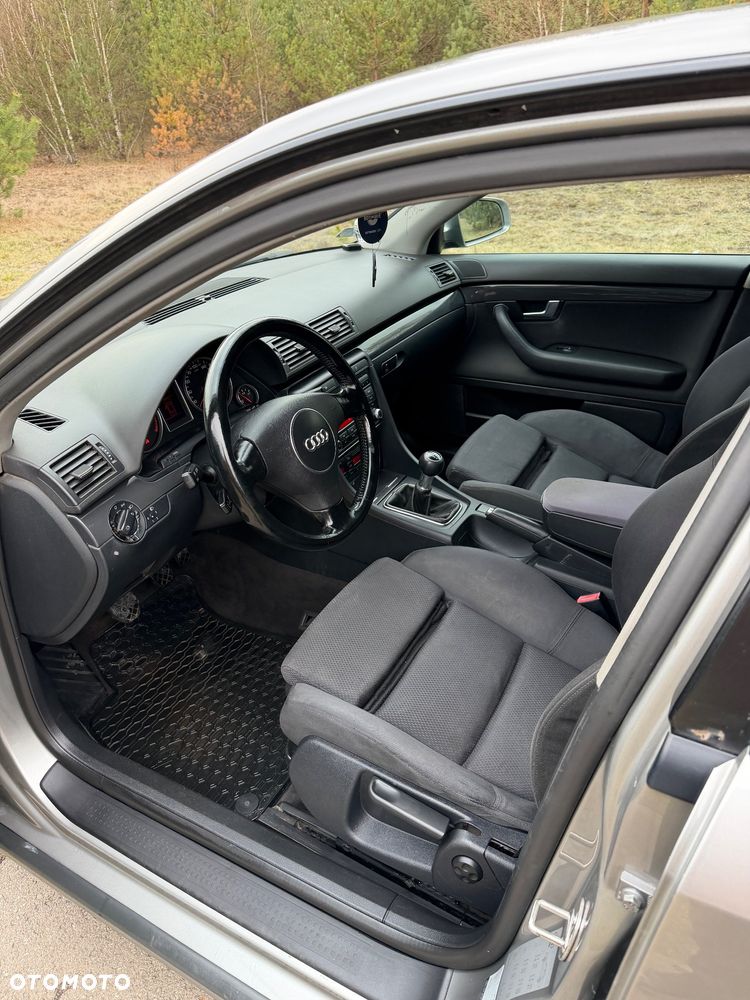 Audi A4 Limousine 2 - 14