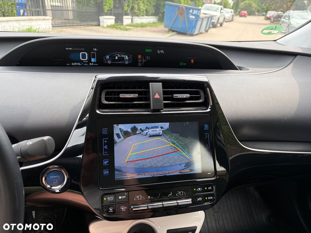 Toyota Prius 1.8 Hybrid Prestige - 24