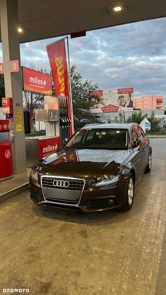 Audi A4 Avant 2.0 TDI DPF Attraction - 1