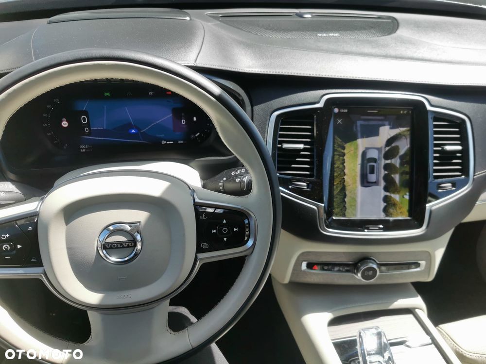 Volvo XC 90 - 28