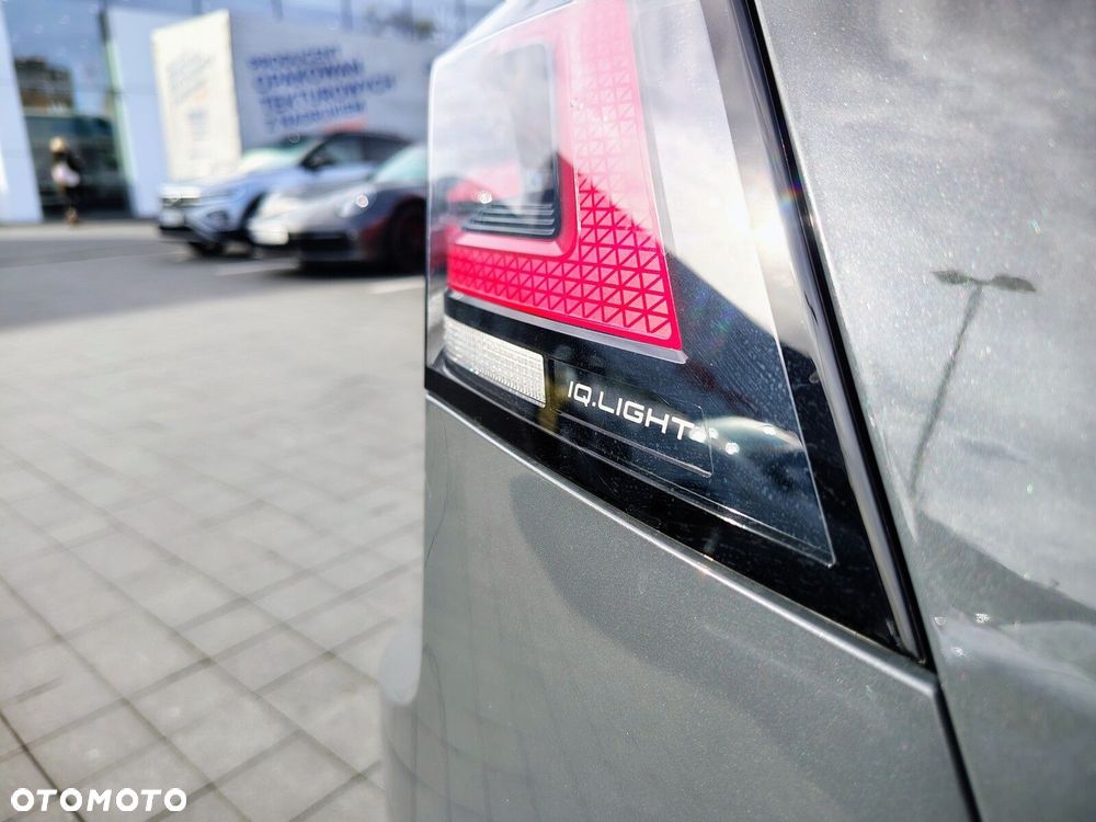 Volkswagen Golf - 30