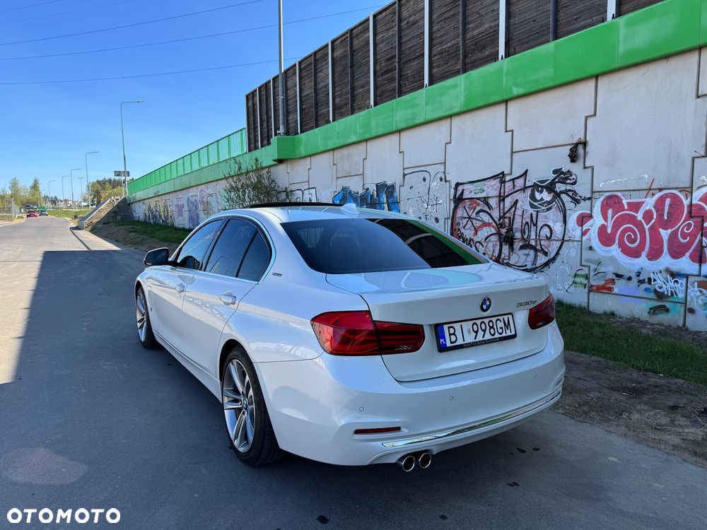 BMW Seria 3 330e iPerformance Luxury Line - 12
