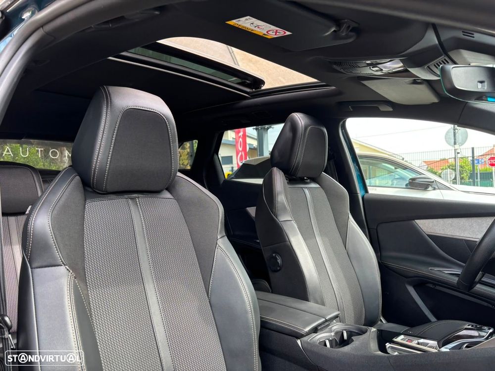 Peugeot 3008 1.6 Hybrid GT e-EAT8 - 29