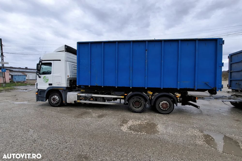 Mercedes-Benz ACTROS - 3