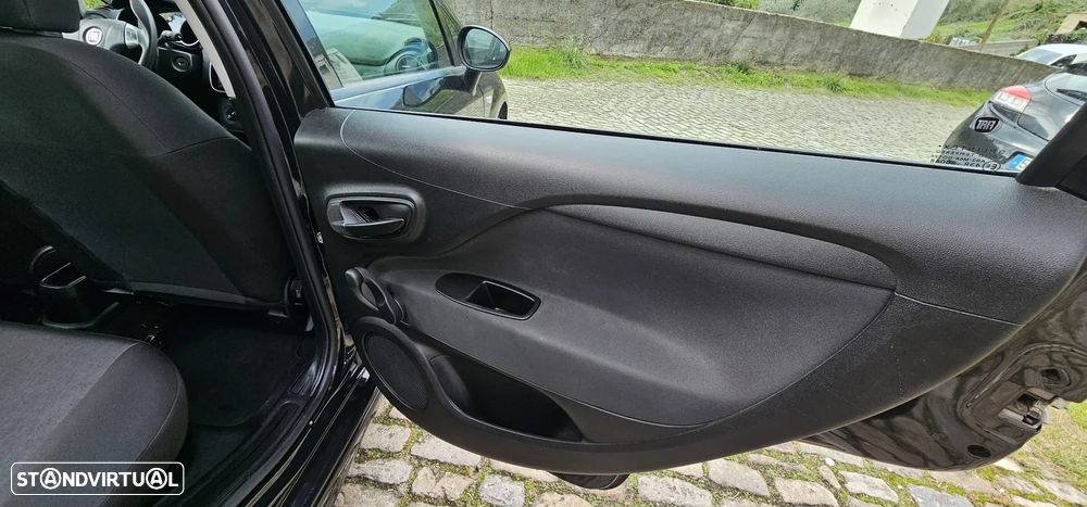 Fiat Punto 1.2 Young II S&S - 9