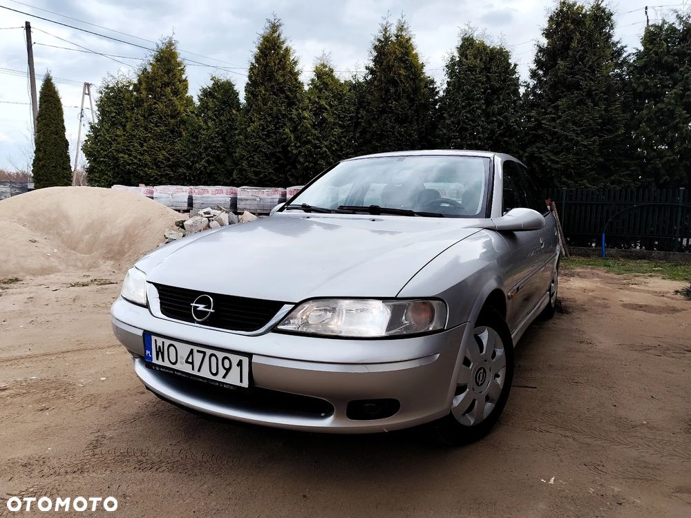 Opel Vectra 2.0 CDX - 1