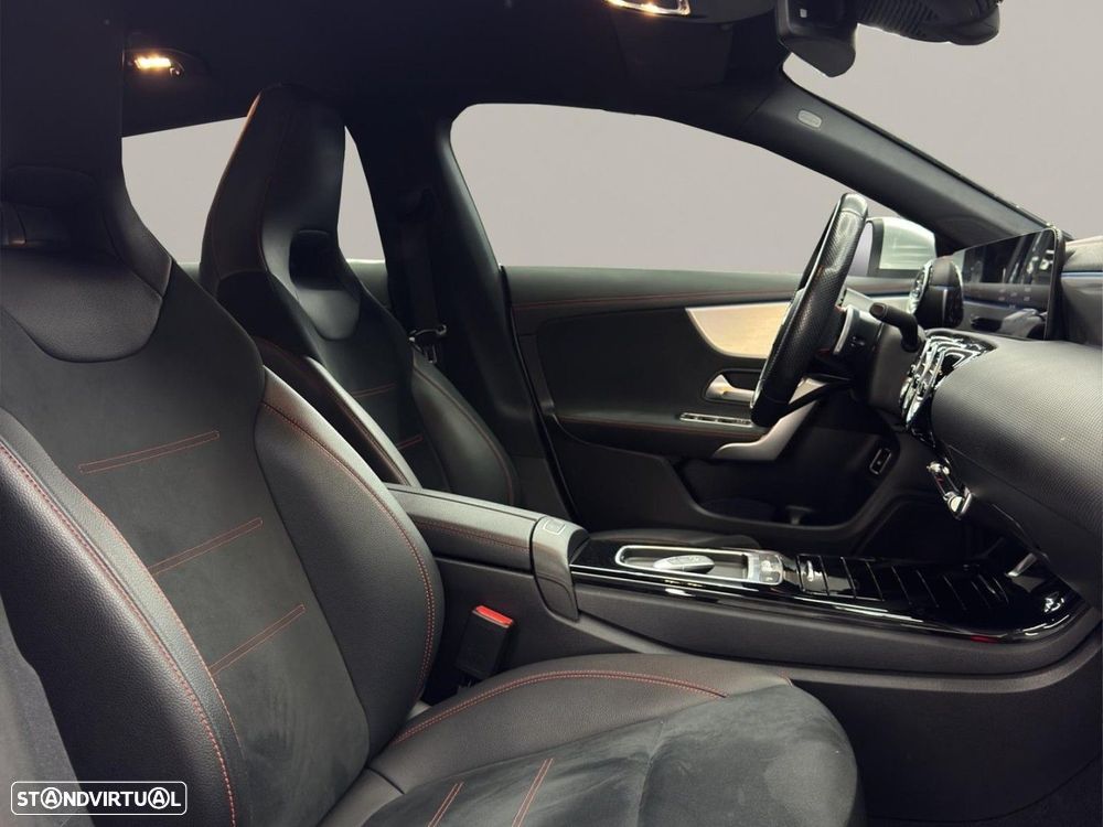 Mercedes-Benz CLA 250 e Shooting Brake AMG Line - 19