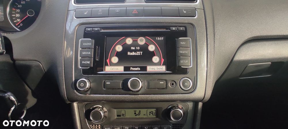 Volkswagen Polo 1.4 16V Highline DSG - 4