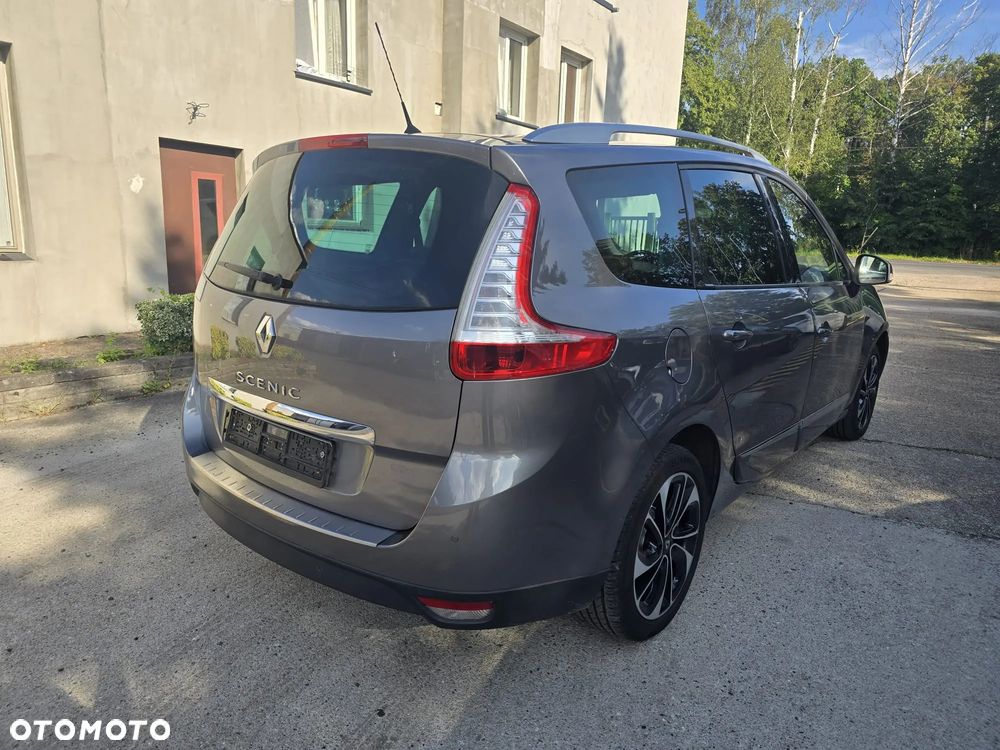 Renault Grand Scenic - 9