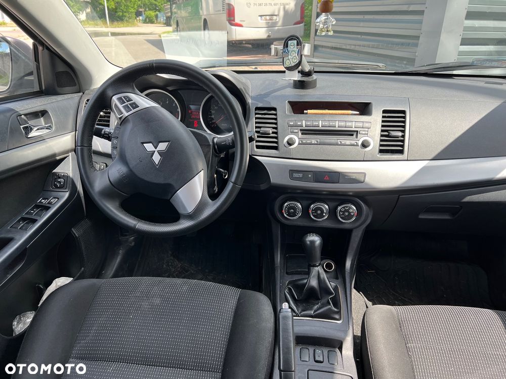 Mitsubishi Lancer 1.6 Inform - 7
