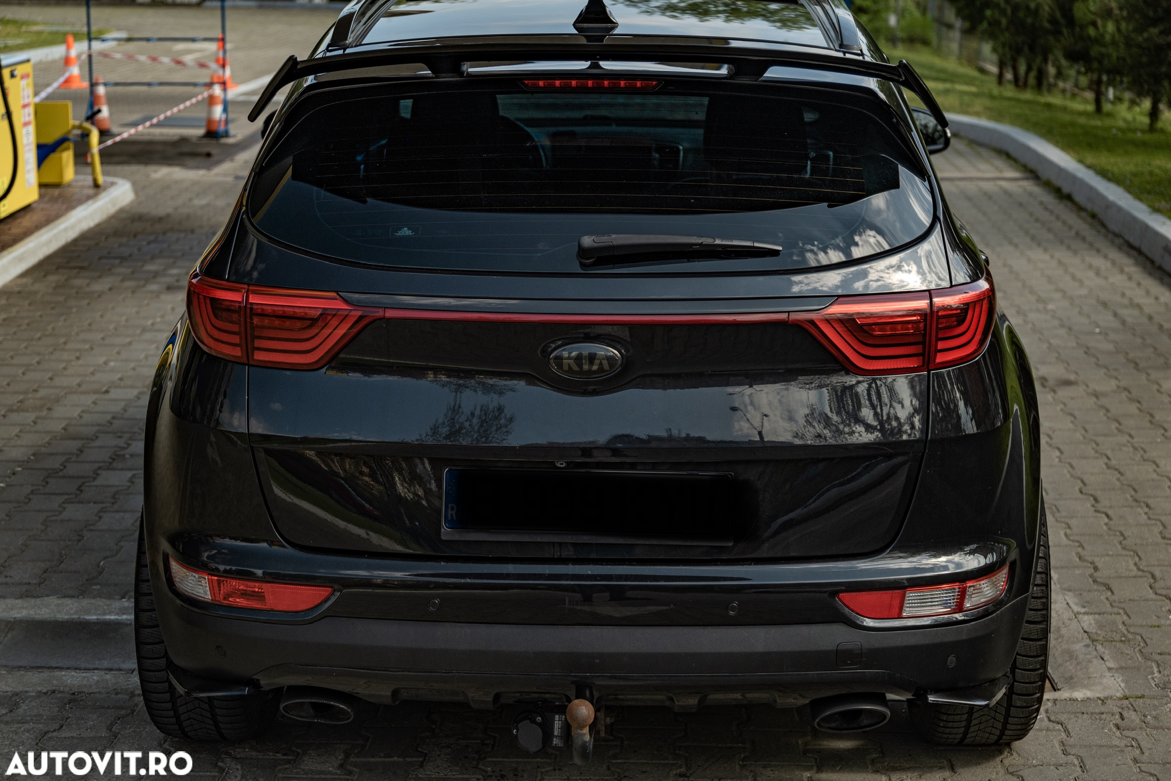 Kia Sportage 2,0 CRDI AWD Aut. GT Line - 4