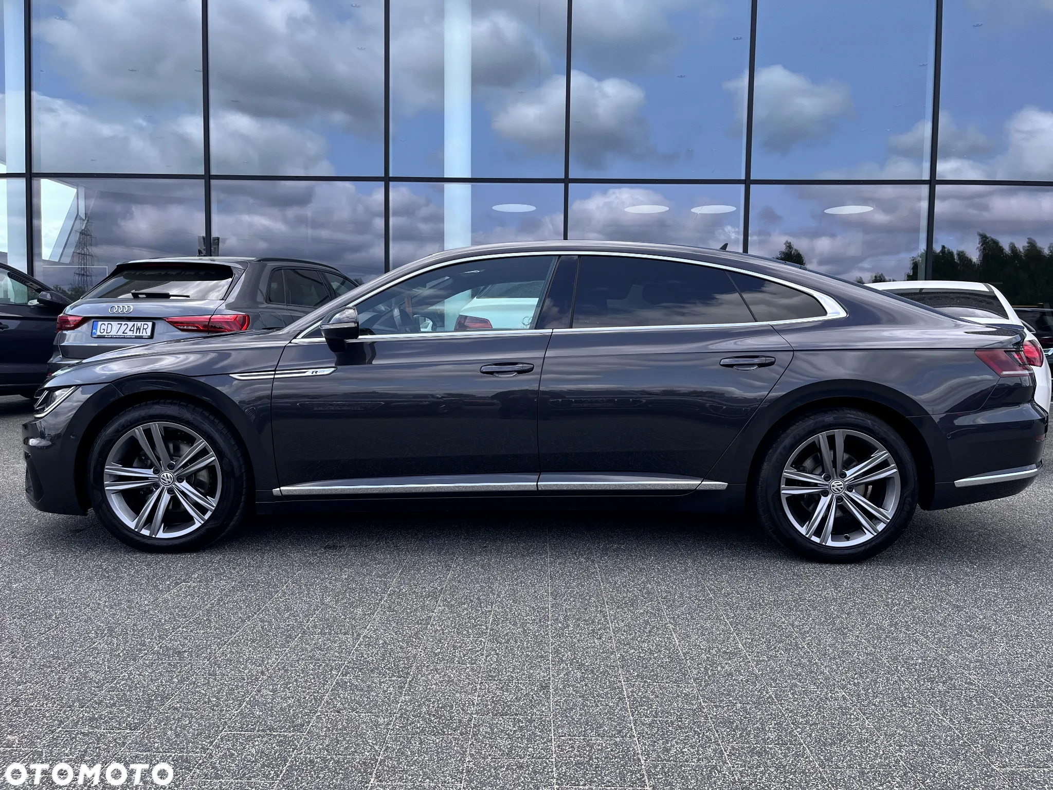 Volkswagen Arteon 2.0 TDI SCR R-Line DSG - 3