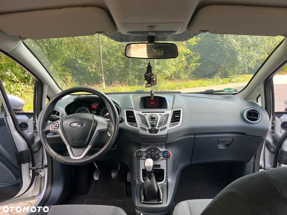 Ford Fiesta - 13