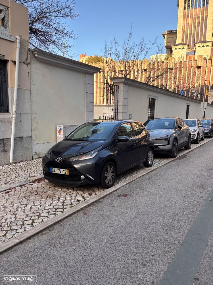 Toyota Aygo 1.0 X-Play+AC+X-Touch - 4
