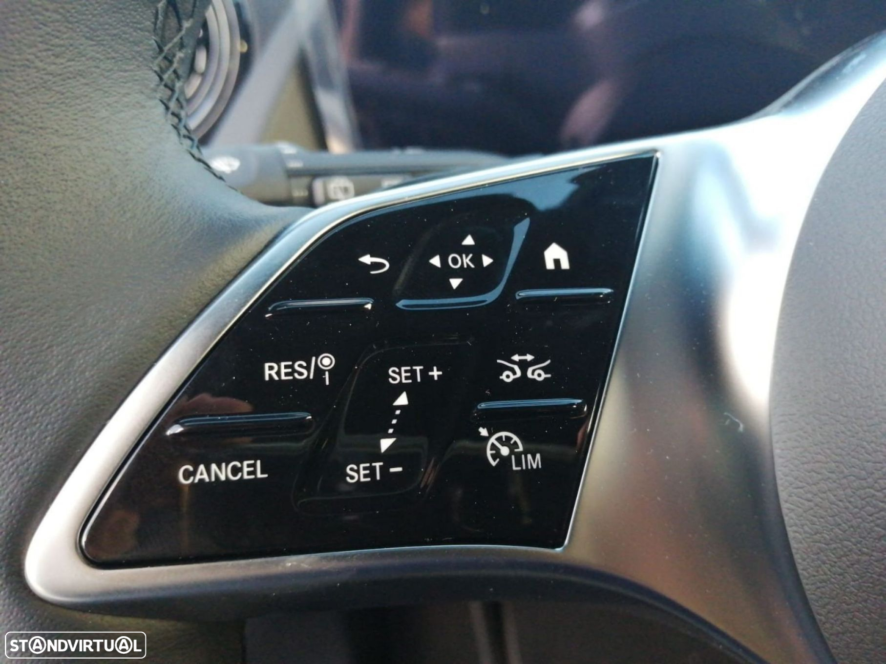 Mercedes-Benz B 250 e - 13