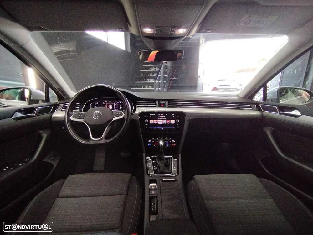 VW Passat Variant 2.0 TDI Business DSG - 15