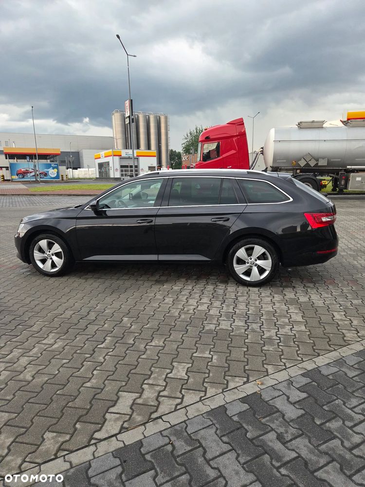 Skoda Superb 2.0 TDI Ambition - 8