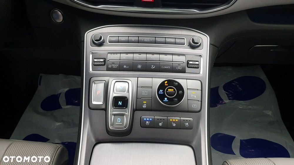 Hyundai Santa Fe - 25